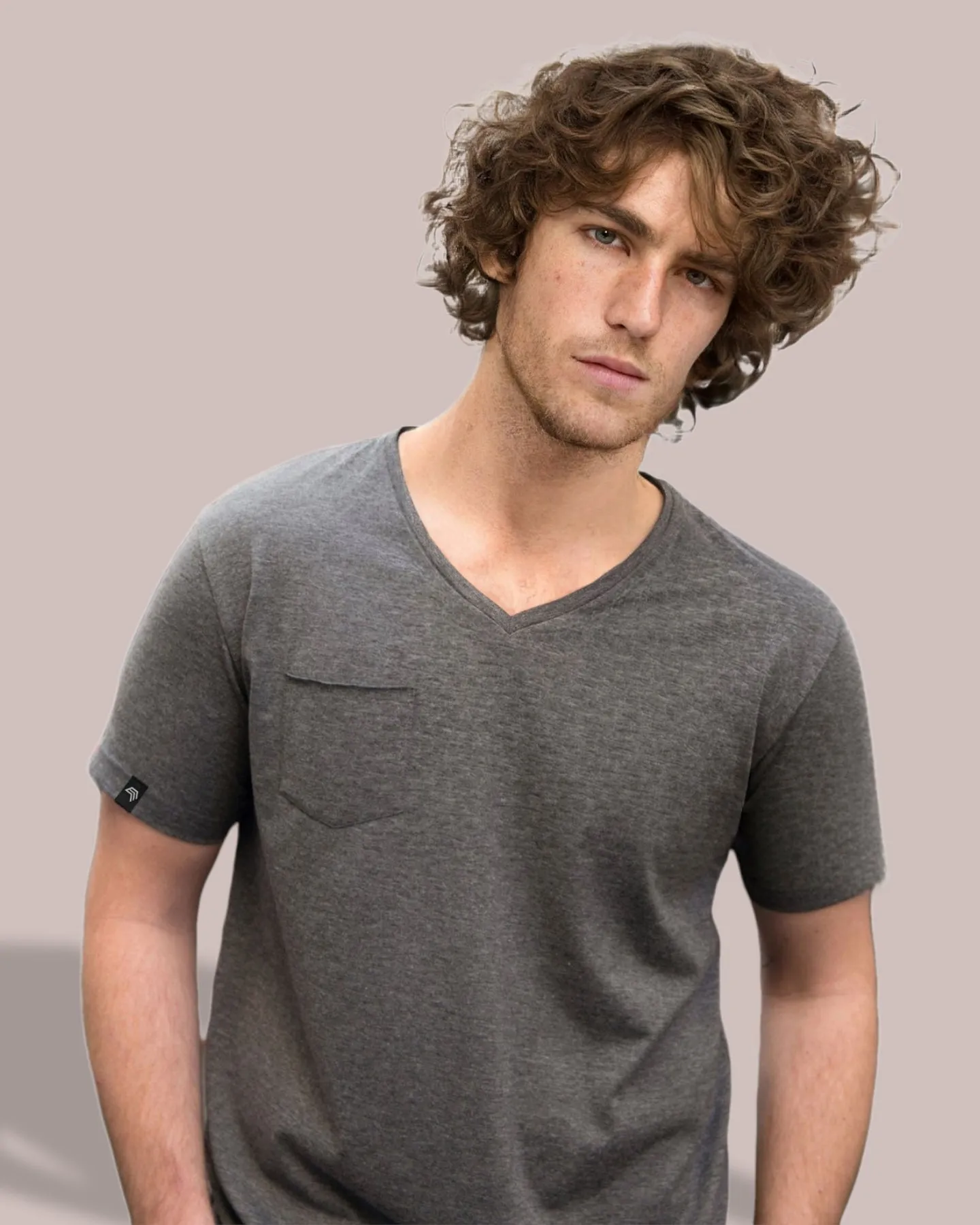 JAN 8004 ― Herren Bio-Baumwolle V-Neck T-Shirt mit Brusttasche - Weiß